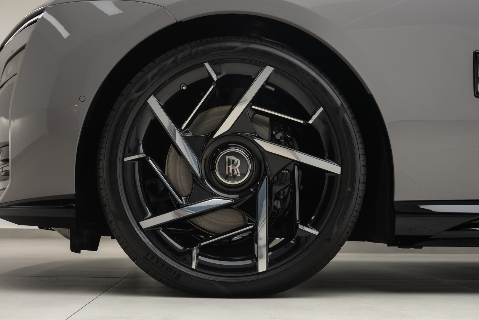 2025 ROLLS ROYCE SPECTRE |BLACK BADGE | FULL OPTION